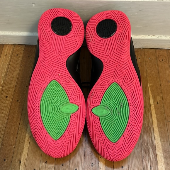 Kyrie flytrap 2 - Picture 5 of 5